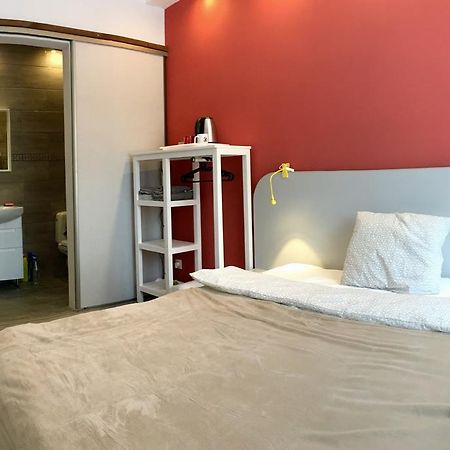 Emilia - Villa & Parking Mukacheve Luaran gambar
